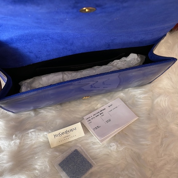 100% AUTHENTIC YSL CLUTCH IN BLUE PATENT LEATHER - Picture 8 of 10